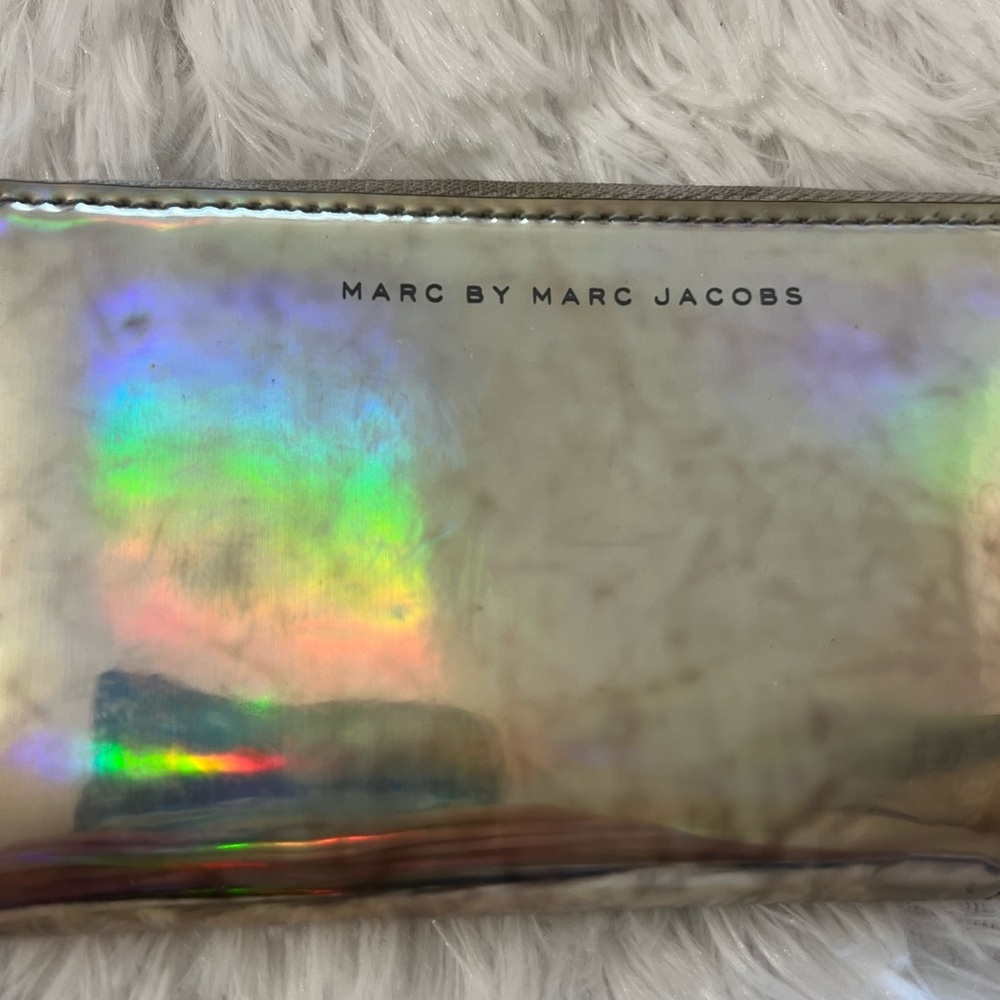 Marc Jacobs Holographic Wallet - Picture 3 of 6